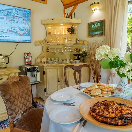 дановатъ къща *