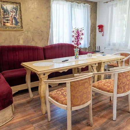 дановатъ къща *