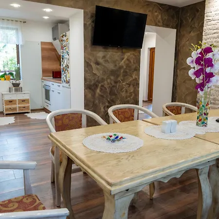 дановатъ къща *