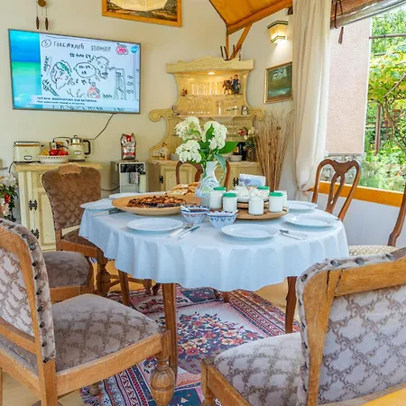 дановатъ къща