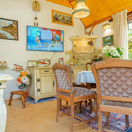 дановатъ къща