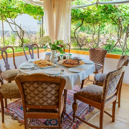 Villa дановатъ къща