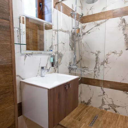 дановатъ къща *