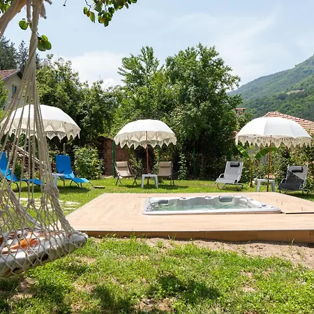 дановатъ къща 빌라 Zgorigrad