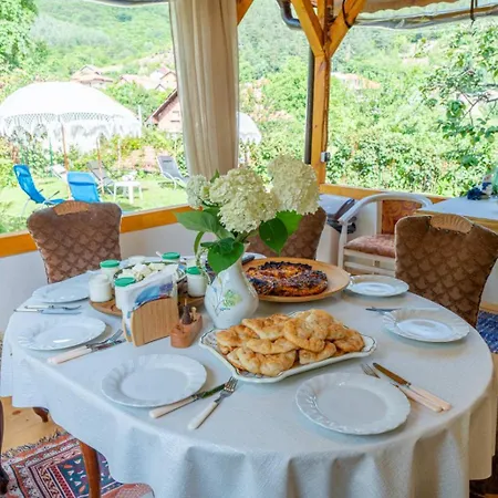 Villa дановатъ къща *