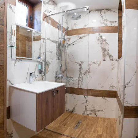 дановатъ къща * Zgorigrad