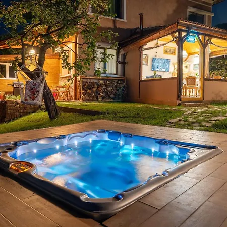 Villa дановатъ къща *