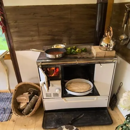 дановатъ къща * Zgorigrad