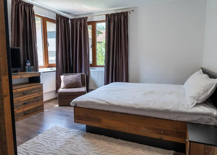 Villa дановатъ къща