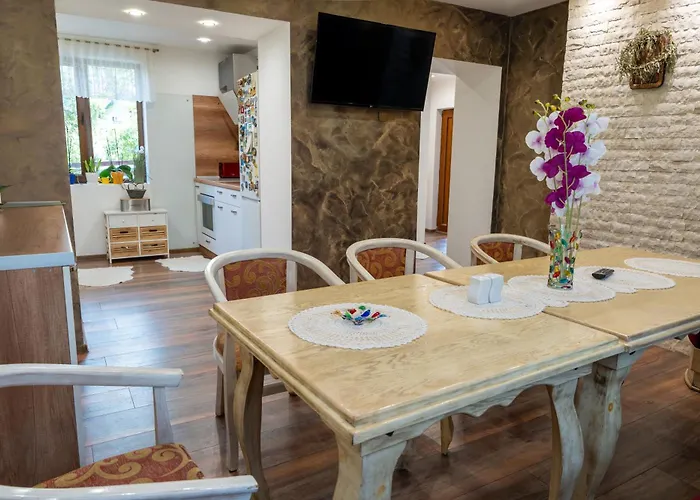 дановатъ къща *