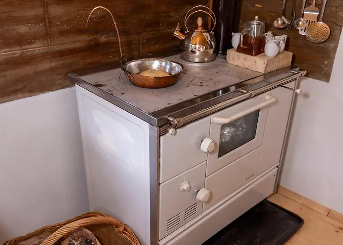 Villa дановатъ къща *