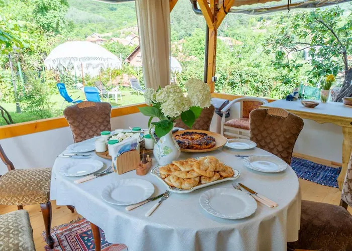 Villa дановатъ къща *