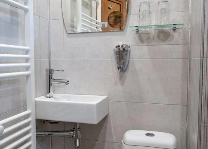 Villa дановатъ къща *