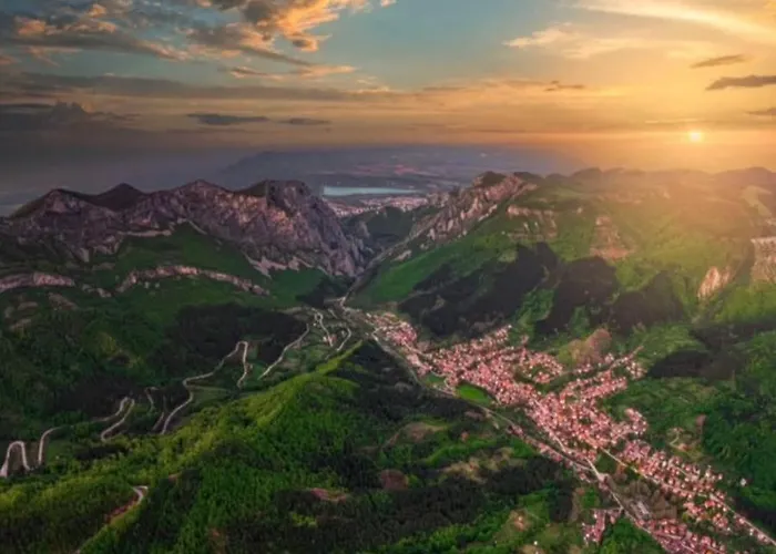 дановатъ къща * Zgorigrad