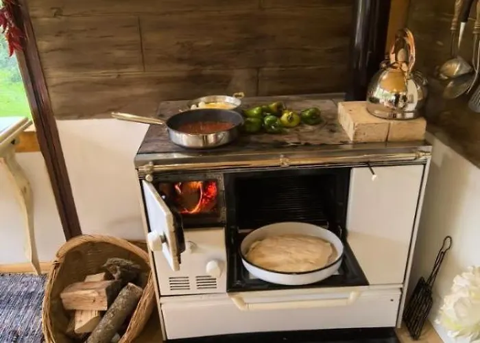 дановатъ къща * Zgorigrad