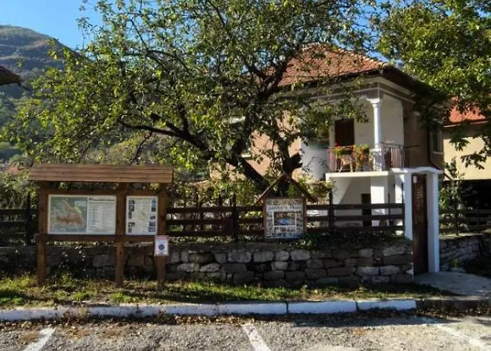 Villa дановатъ къща *